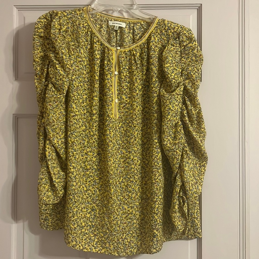 Ladies Max Studio blouse, large, yellow with flower print
